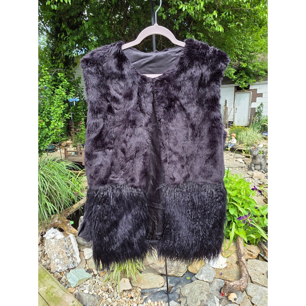 Black Faux Fur Mixed Texture Vest Shaggy Fringe Trim Sleeveless Mid Length Coat